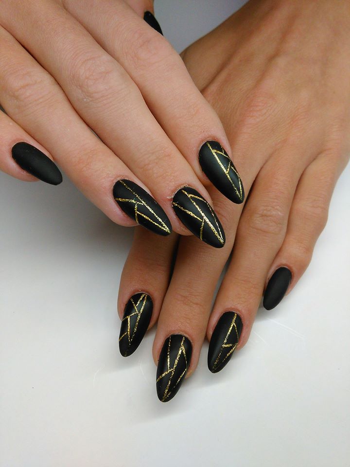 zdj manicure hybrydowy